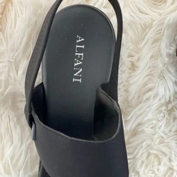 Brand new Alfani size 10 M sandals - Picture 2 of 3